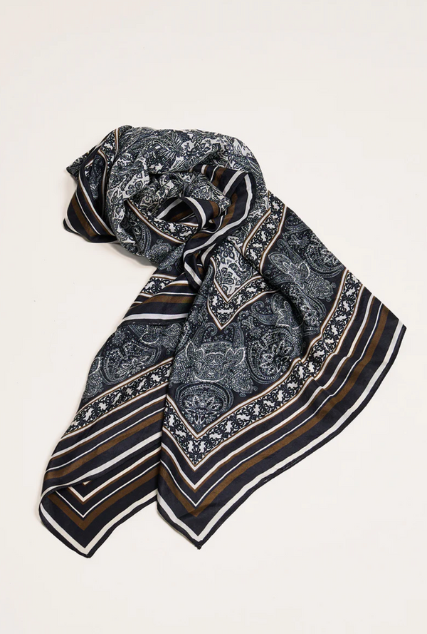 Dusk Scarf in Black and Olive